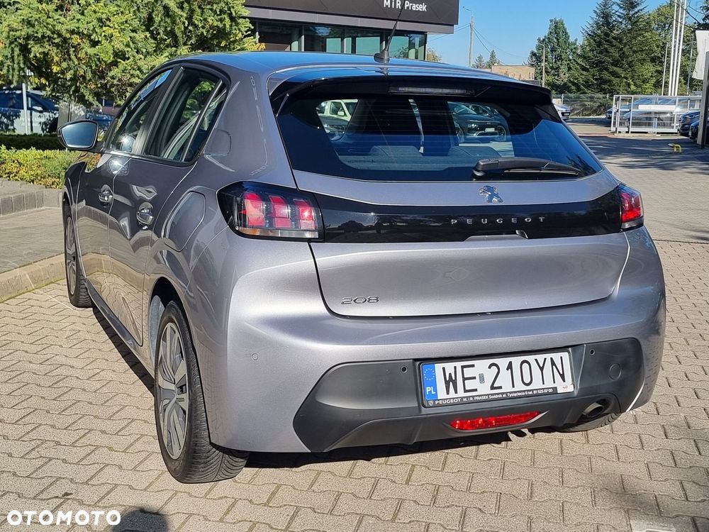 Peugeot 208 - 16