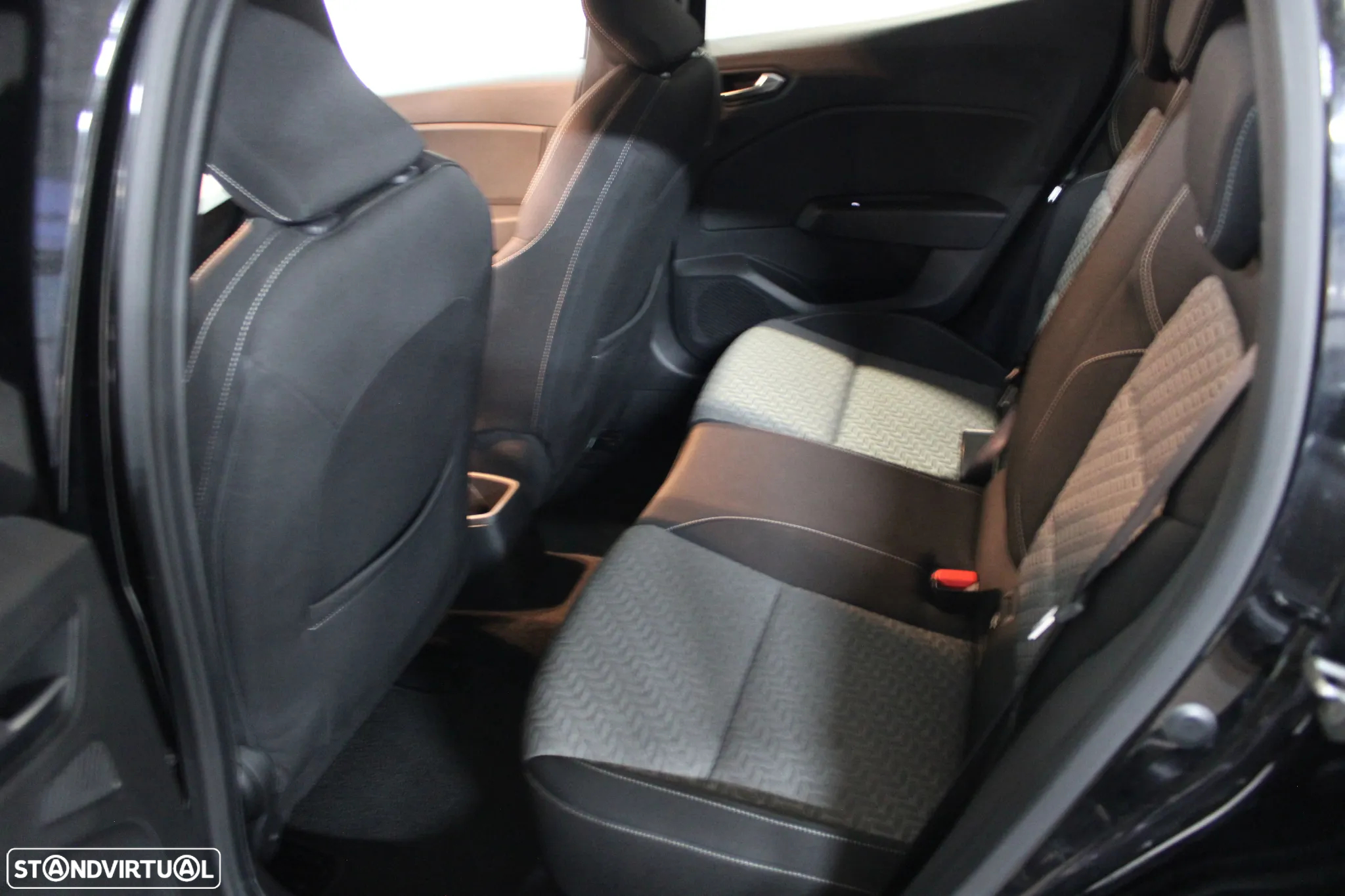 Renault Clio 1.0 TCe RS Line - 19