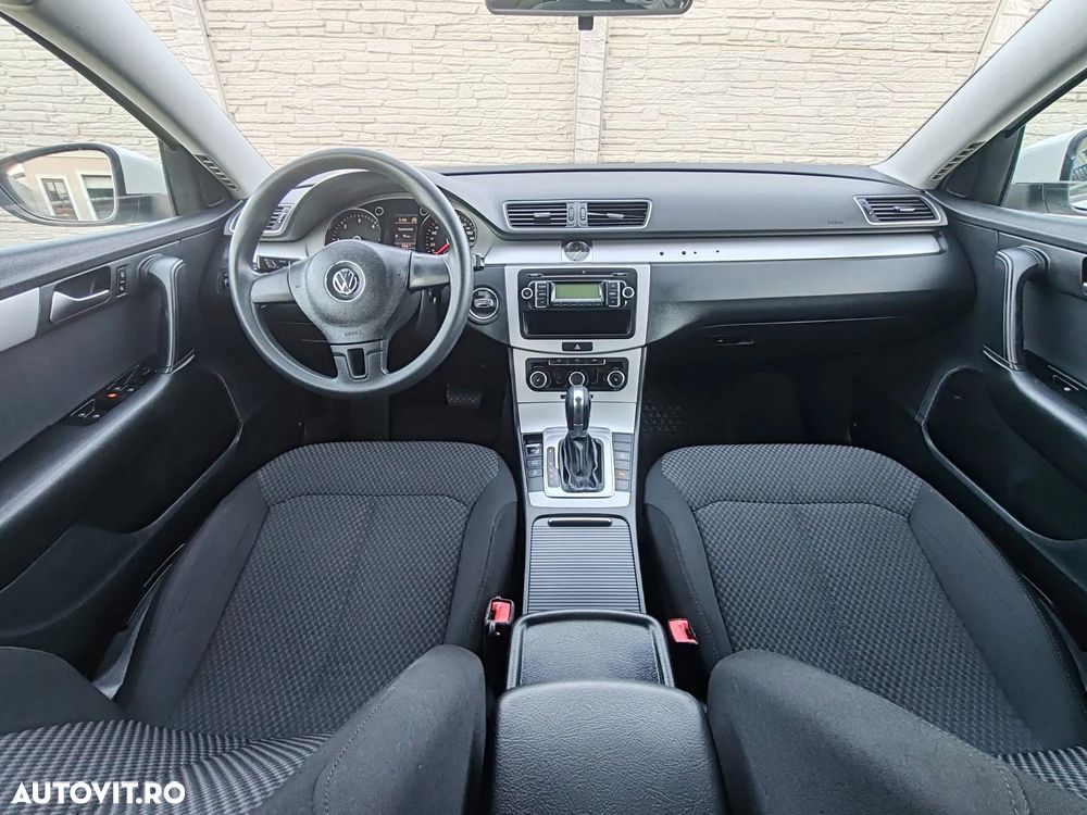 Volkswagen Passat - 8