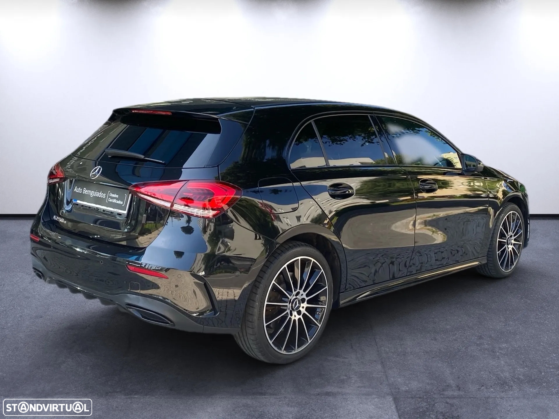 Mercedes-Benz A 250 e AMG Line - 5
