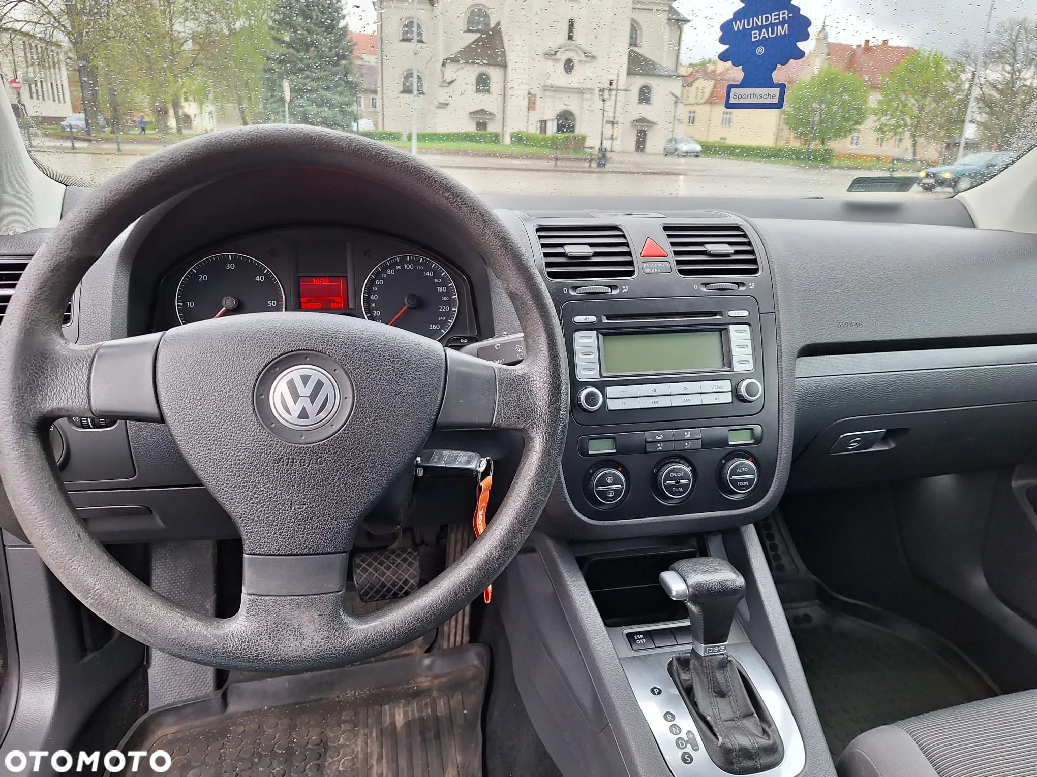 Volkswagen Golf 2.0 TDI DSG Individual - 8