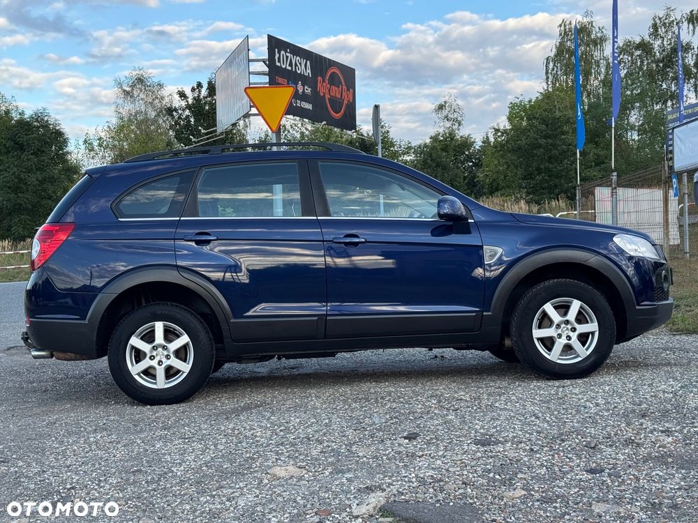 Chevrolet Captiva 2.4 LS 5os - 10