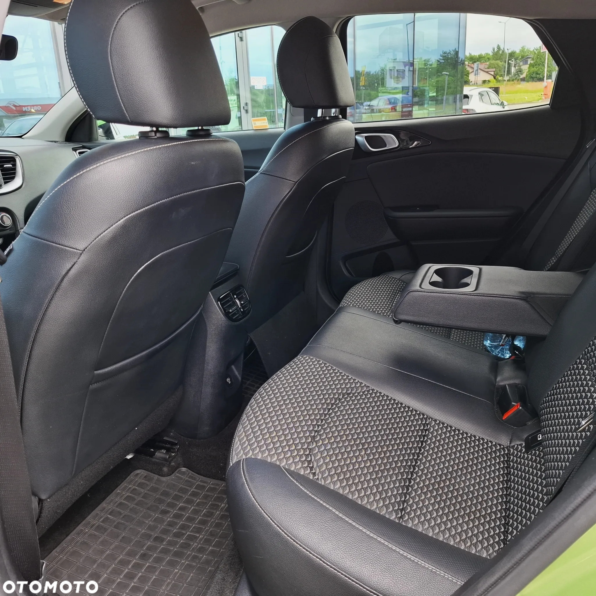 Kia XCeed 1.5 T-GDI Business Line DCT - 17