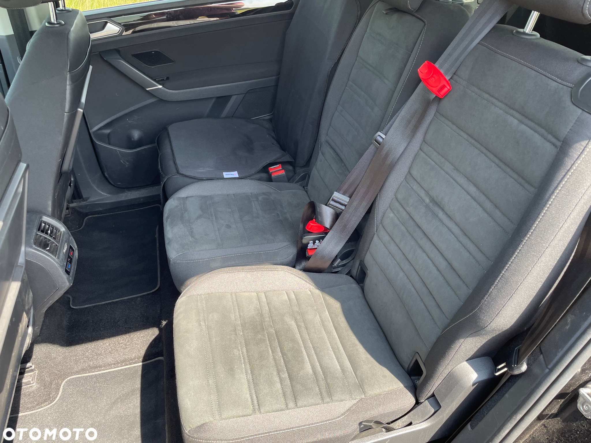 Volkswagen Touran 1.4 TSI BMT Highline DSG - 16