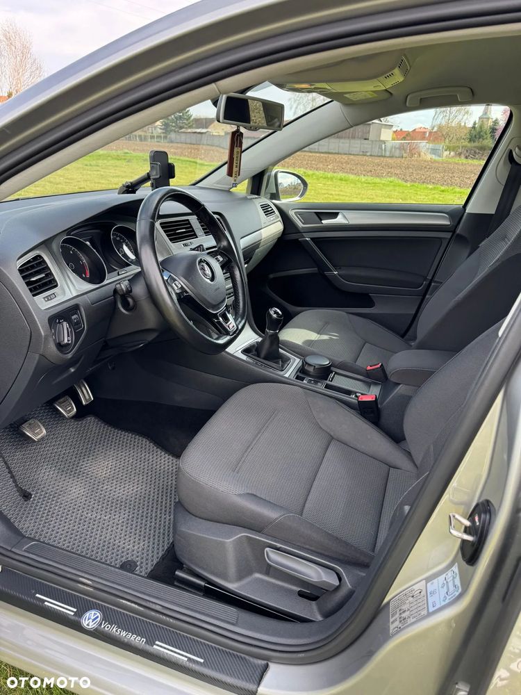 Volkswagen Golf 1.6 TDI BMT Comfortline - 8