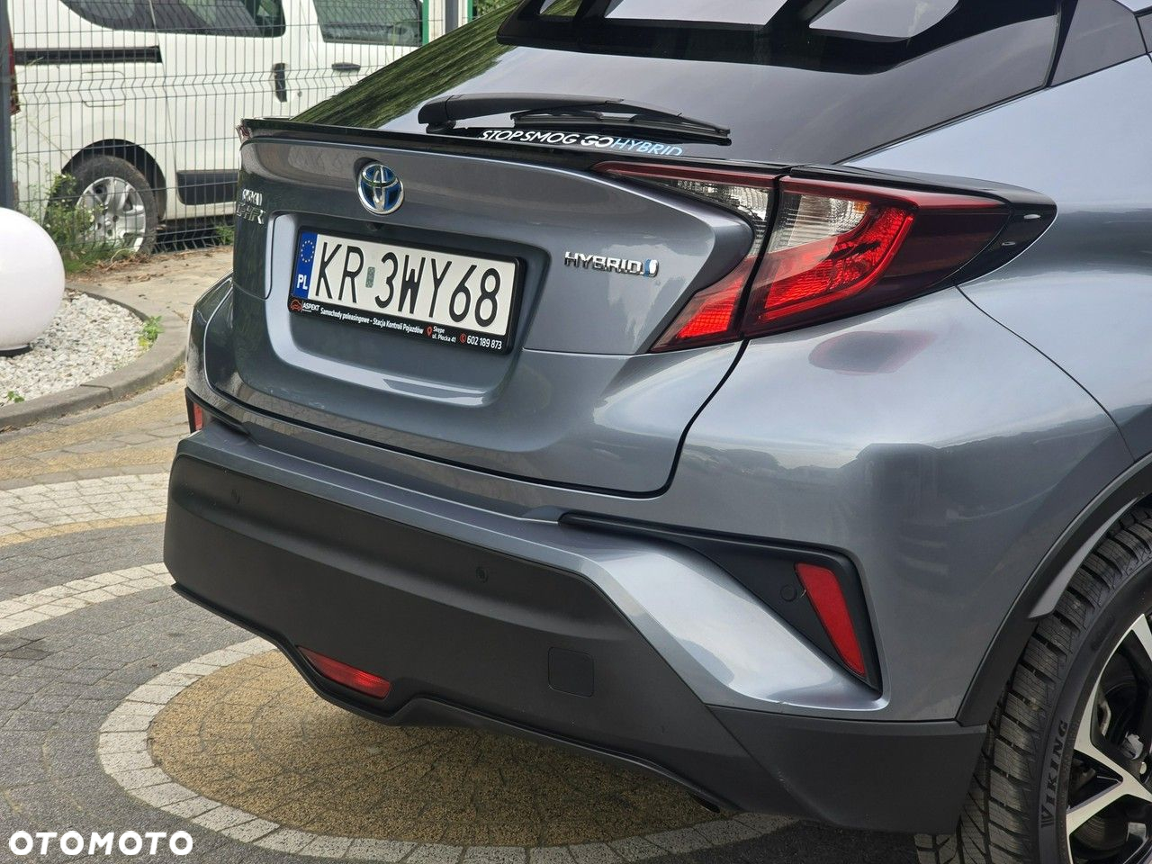 Toyota C-HR - 11