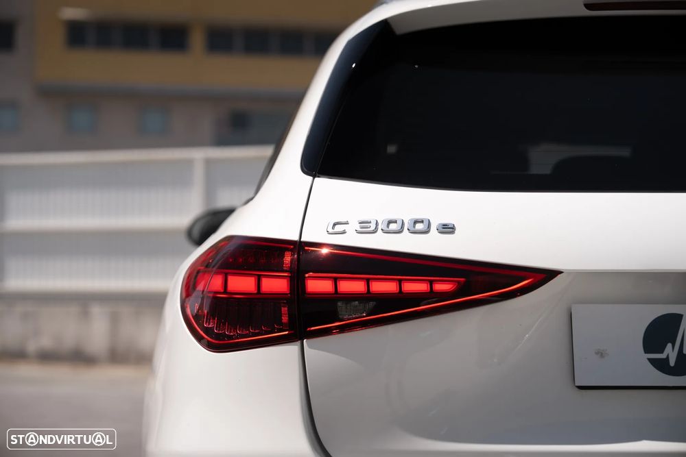 Mercedes-Benz C 300 e Avantgarde - 16