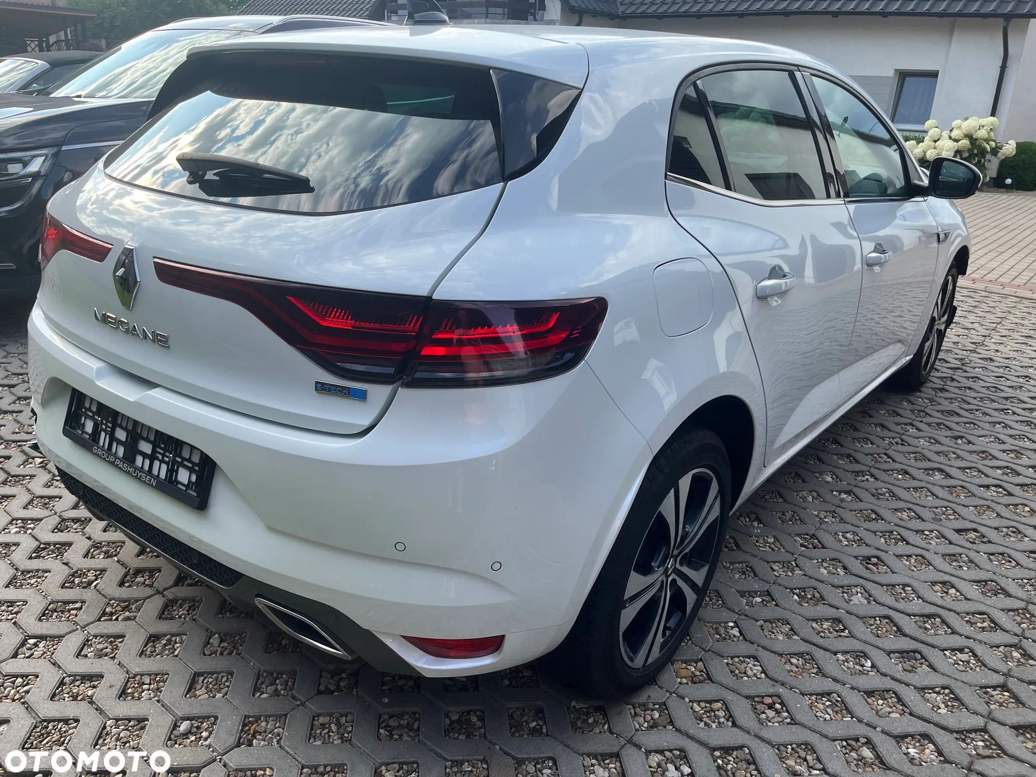Renault Megane Grandtour E-TECH Plug-in 160 R.S LINE - 1