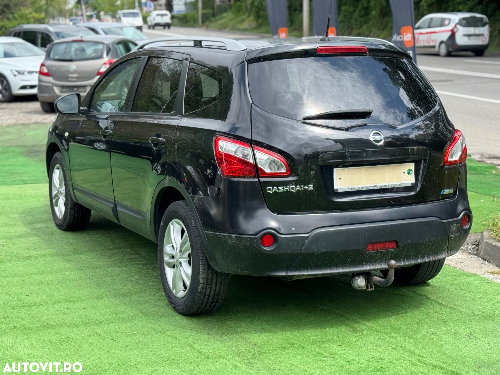 Nissan Qashqai+2 - 13