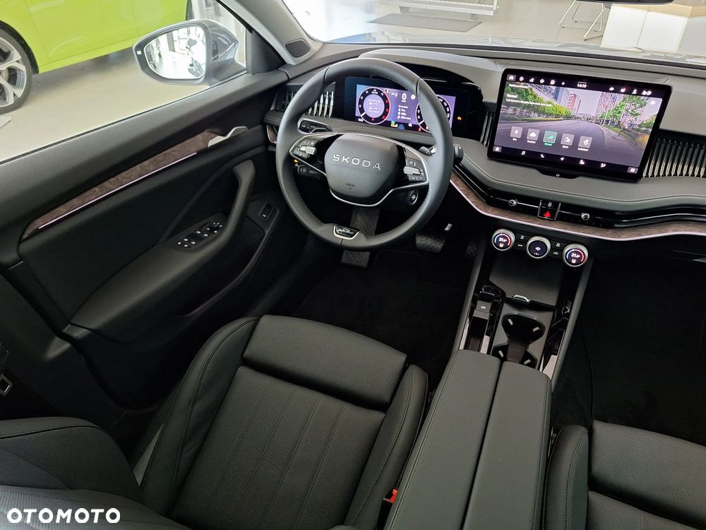 Skoda Superb 2.0 TSI L&K DSG - 25