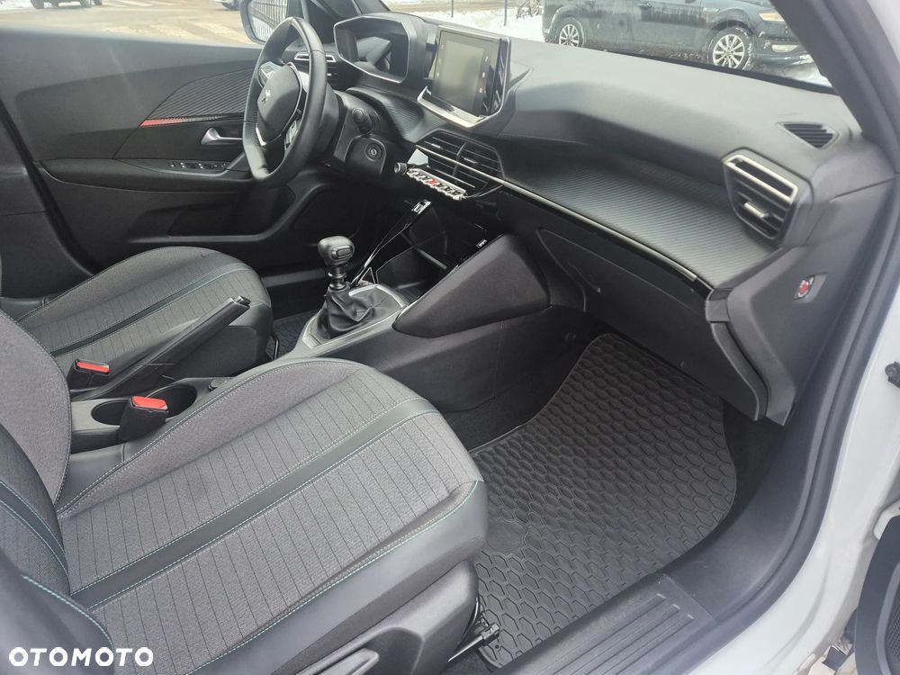 Peugeot 2008 1.2 PureTech Allure Pack S&S - 6