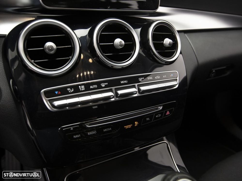 Mercedes-Benz C 200 - 20