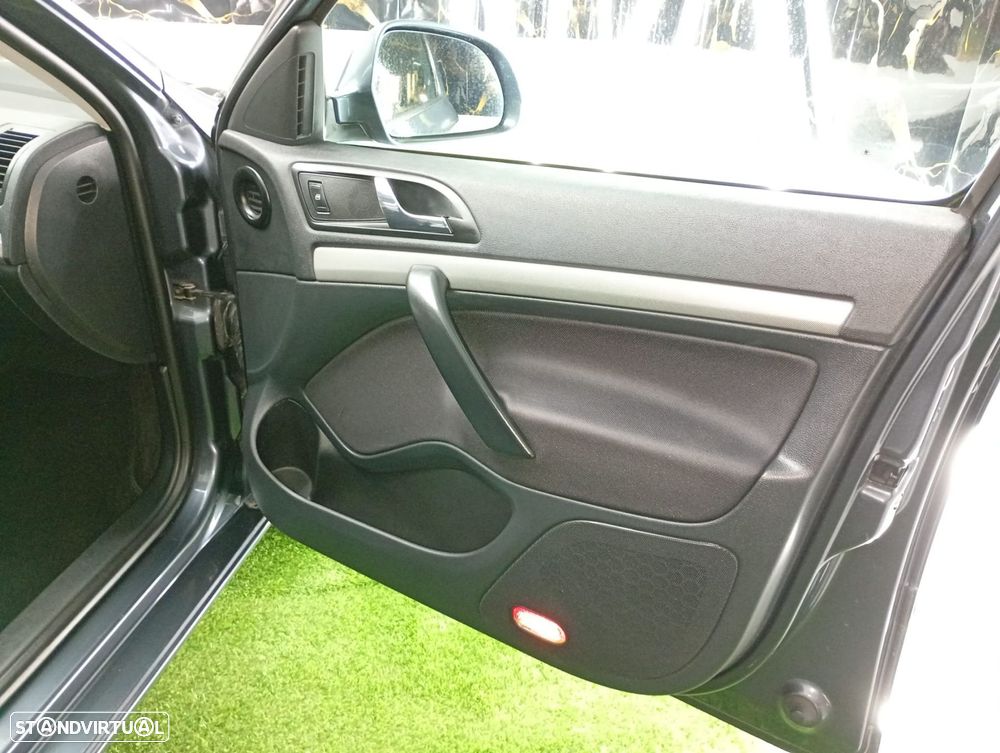 Skoda Octavia 1.9 TDI Sportline - 26