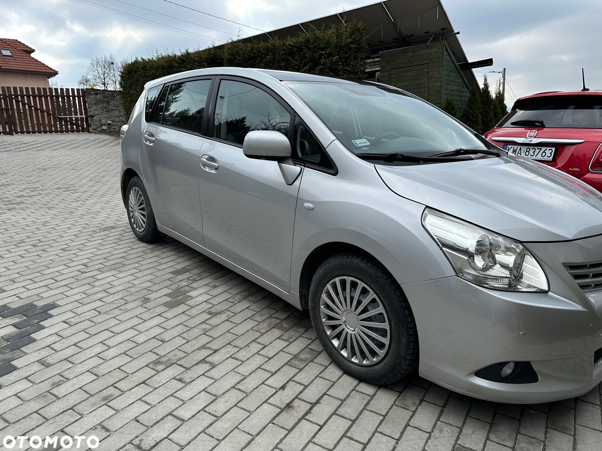 Toyota Verso 2.0 D-4D Premium - 3