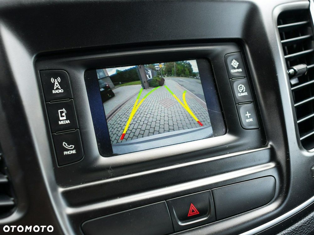 Chrysler 200 - 14
