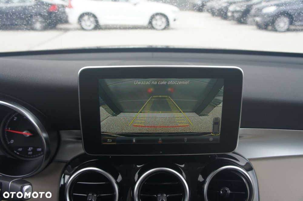 Mercedes-Benz GLC - 21