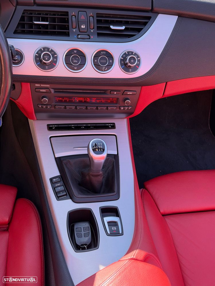 BMW Z4 23 i - 18