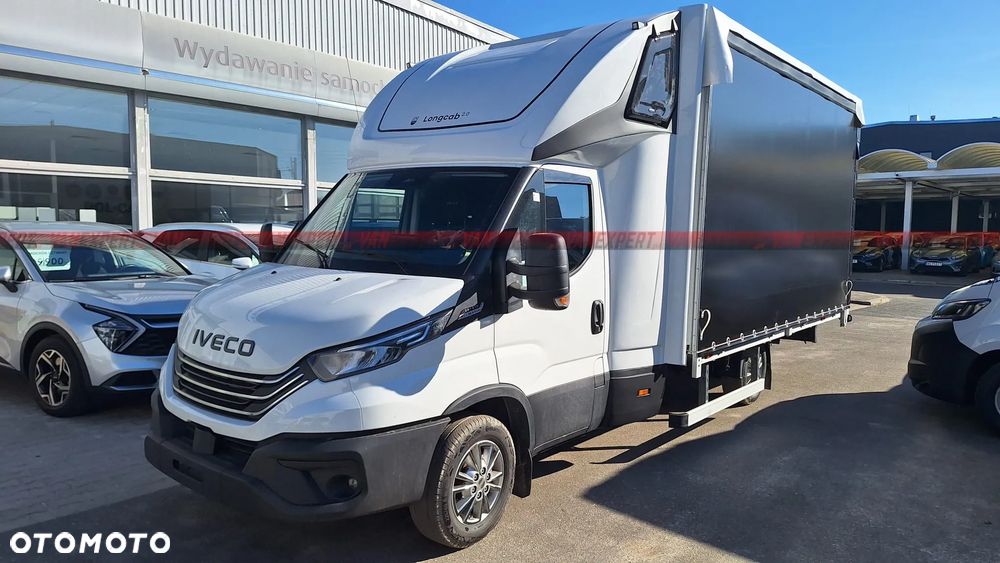 Iveco 35S18HA8 Międzynarodówka Tylne Spanie