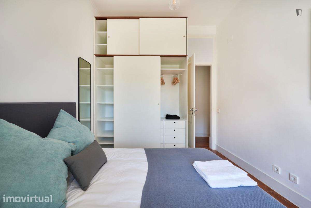 Quarto - localizado em Princípe Real Lisbon - Grande imagem: 5/21