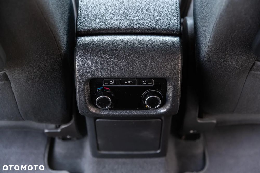 Volkswagen Sharan 1.4 TSI BlueMotion Technology Comfortline - 25