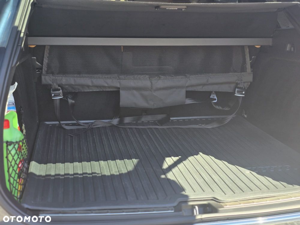 Volvo XC 60 B4 D AWD Plus Bright - 24