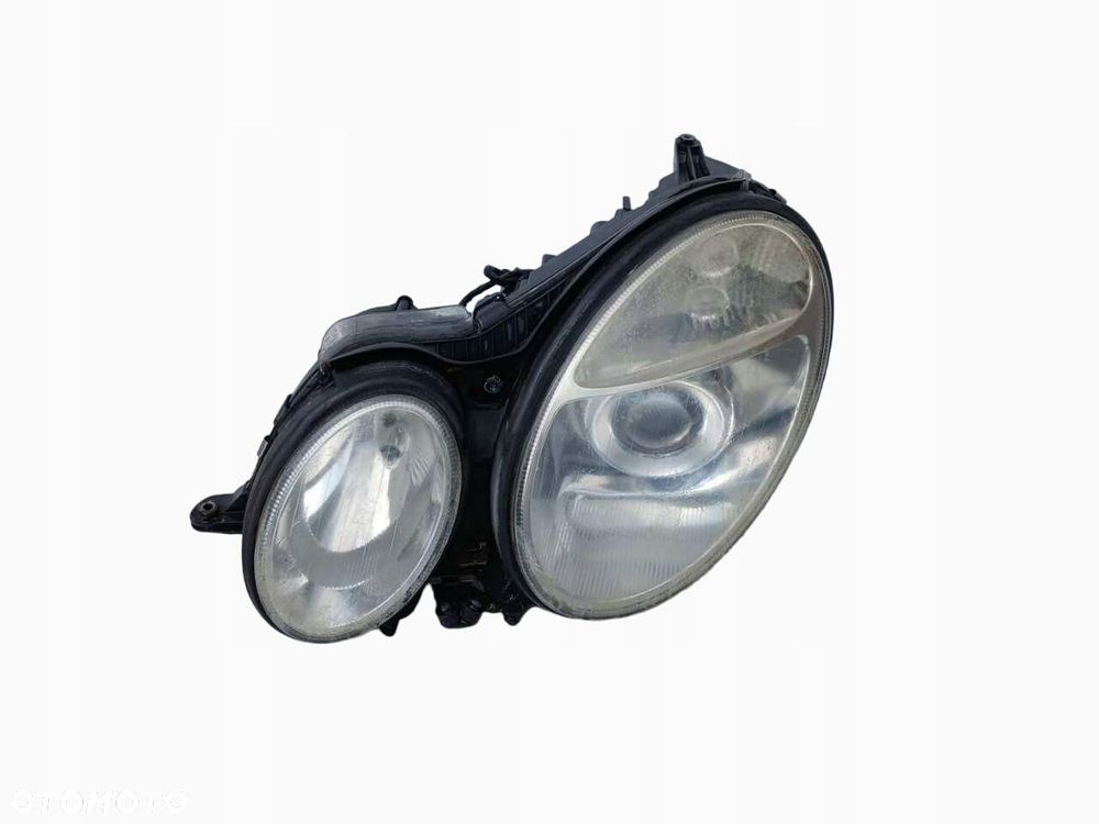 REFLEKTOR LAMPA PRZEDNIA PRZÓD MERCEDES E KLASA W211 LEWY ZWYKŁY SOCZEWKA - 1