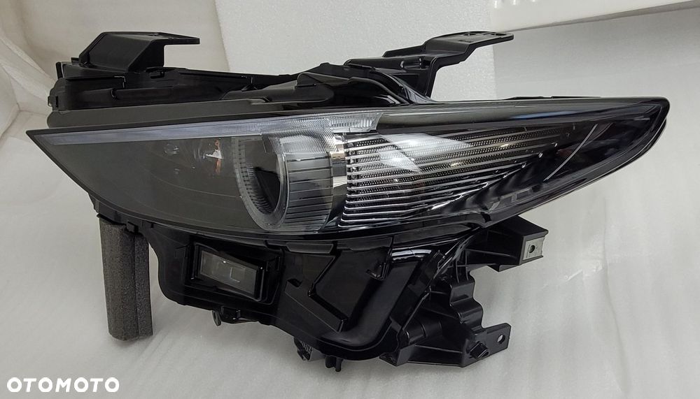 Używany Lampy przednie - 1 800 PLN - Otomoto.pl