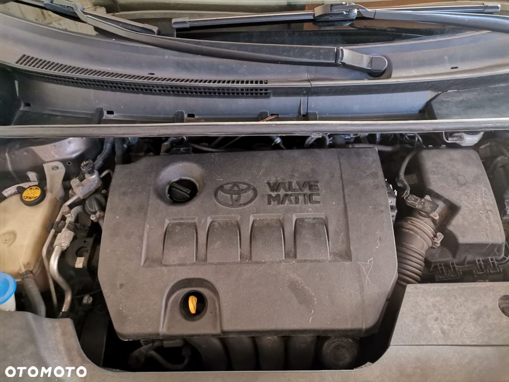 Toyota Verso 1.8 Multidrive Edition - 20