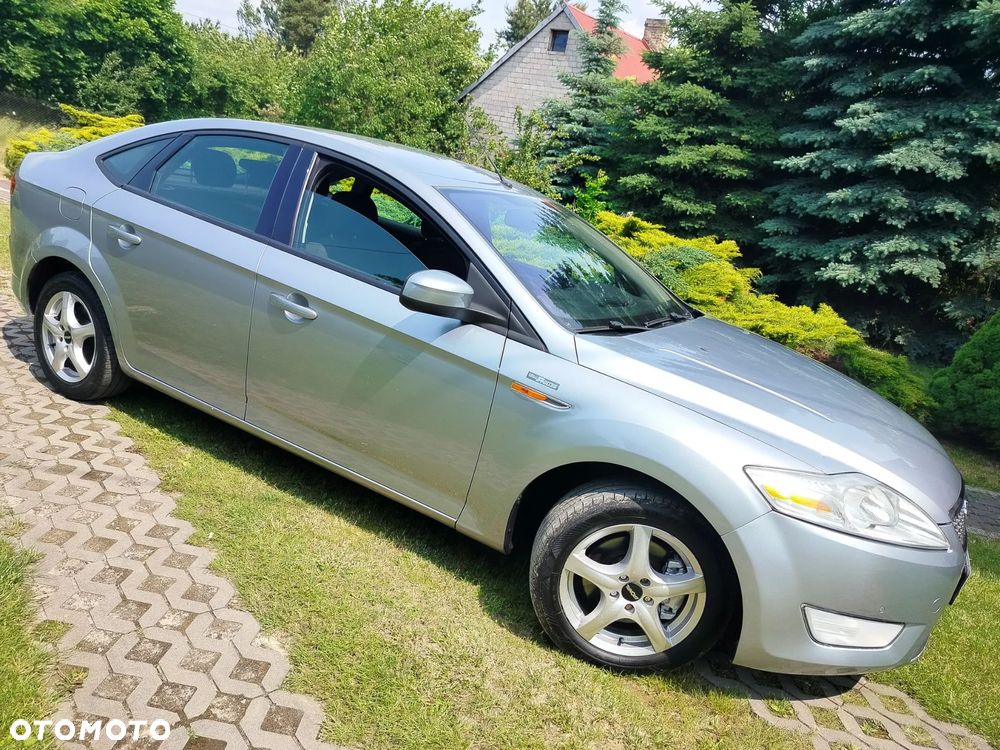Ford Mondeo 1.6 Ghia X - 17