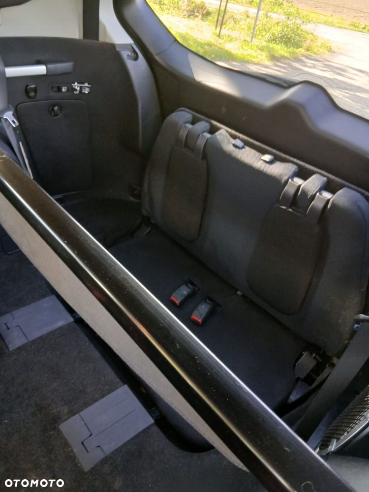 Mitsubishi Outlander 2.2 DID Intense + - 10