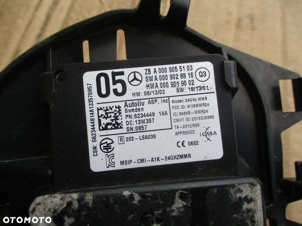 MERCEDES W176 RADAR DISTRONIC ZNACZEK A1648880411 A0009055103 - 4