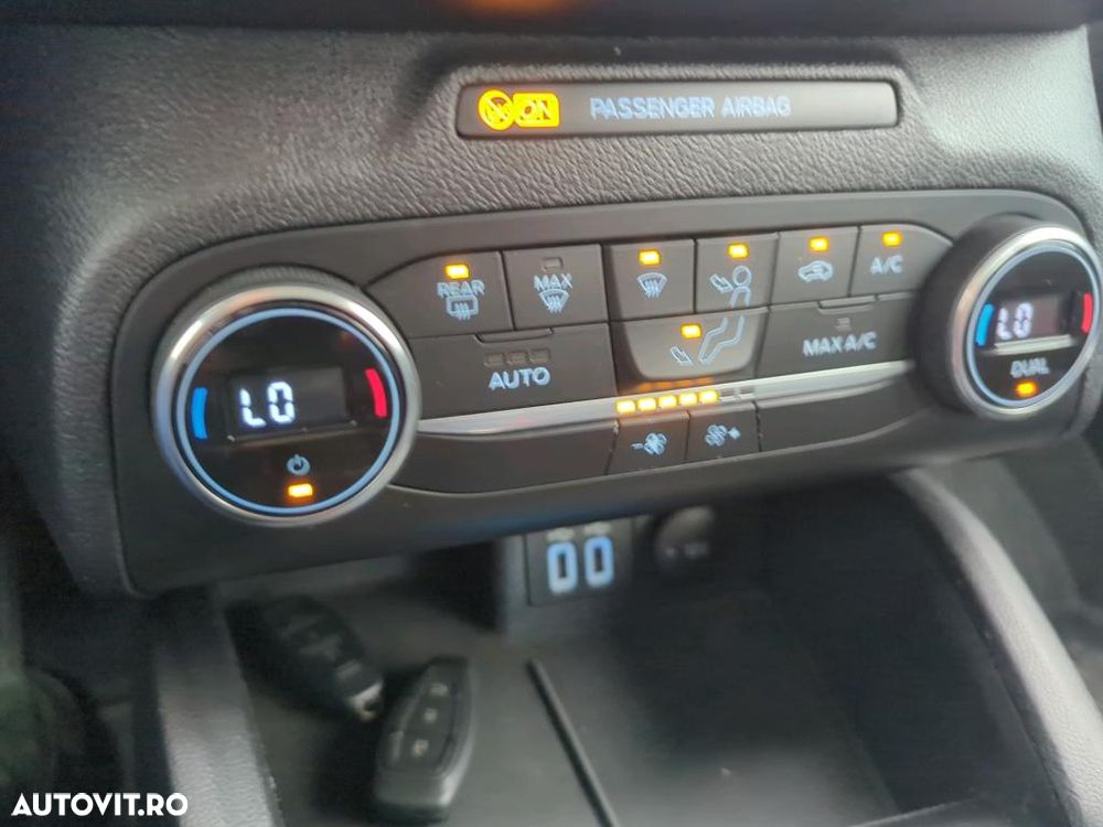 Ford Focus 1.0 EcoBoost Trend Edition - 9