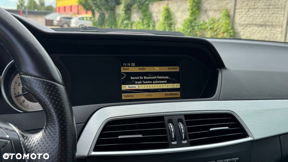 Mercedes-Benz Klasa C 180 BlueEFFICIENCY 7G-TRONIC Avantgarde - 27