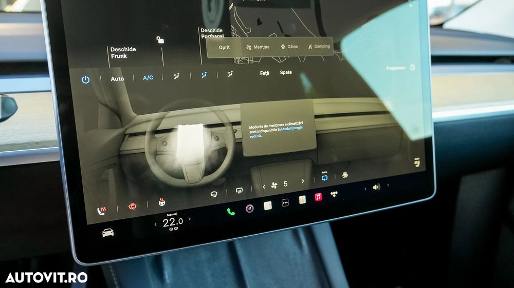 Tesla Model Y - 14