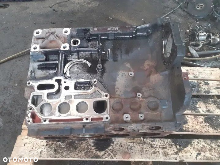 Renault Midlum DXI 5 blok silnika !! Bez JEDNEJ tulei ! Polecam ! - 2