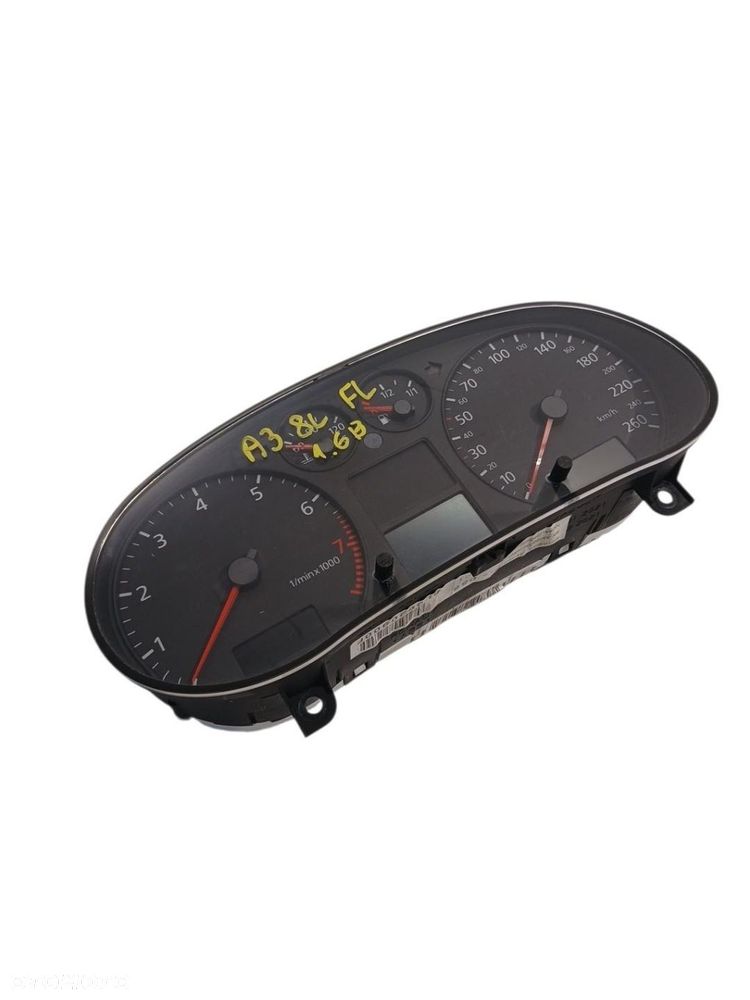 LICZNIK AUDI A3 8L LIFT 1.6 8L0920900F - 3