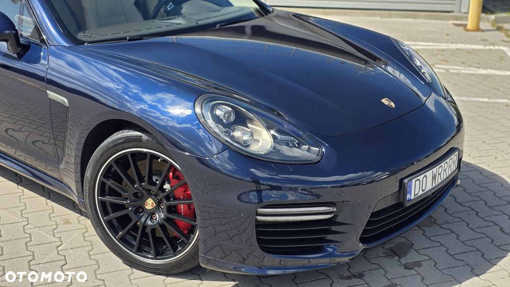 Porsche Panamera - 8