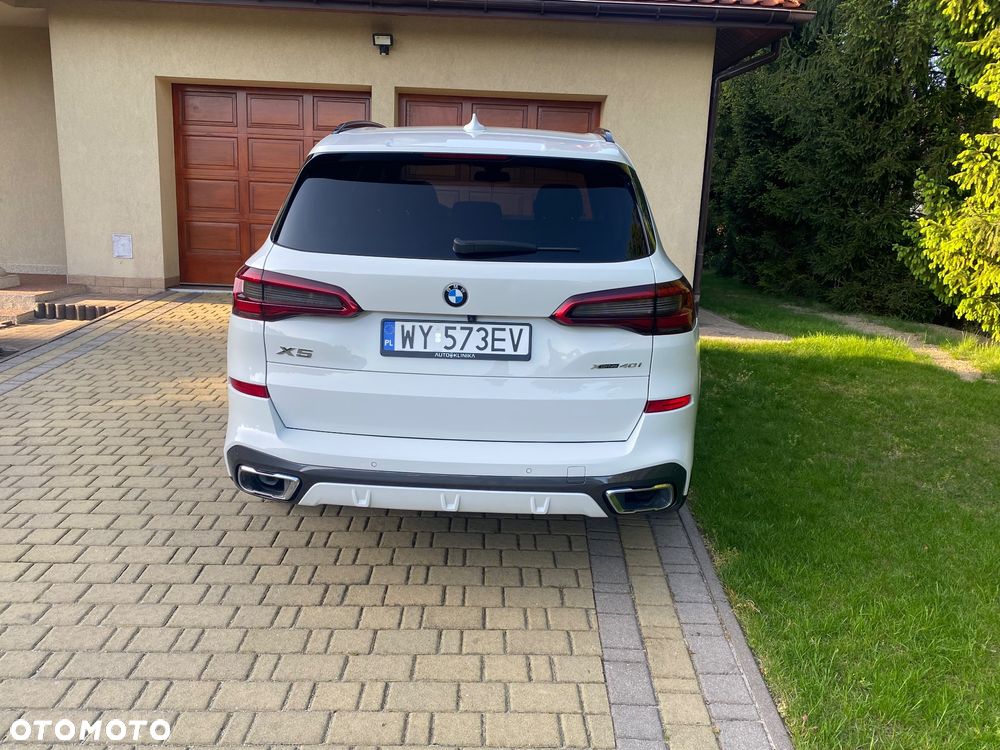 BMW X5 xDrive40i - 22