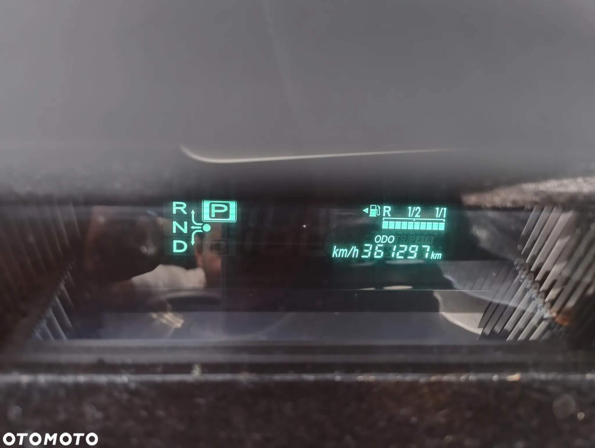 Toyota Prius - 10