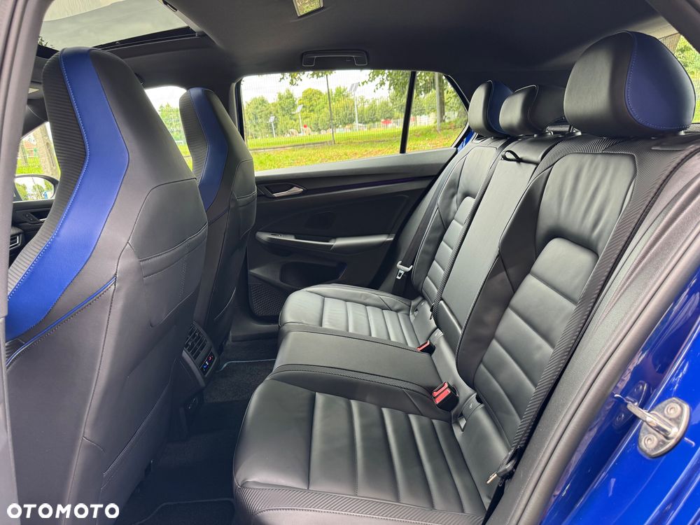 Volkswagen Golf - 17