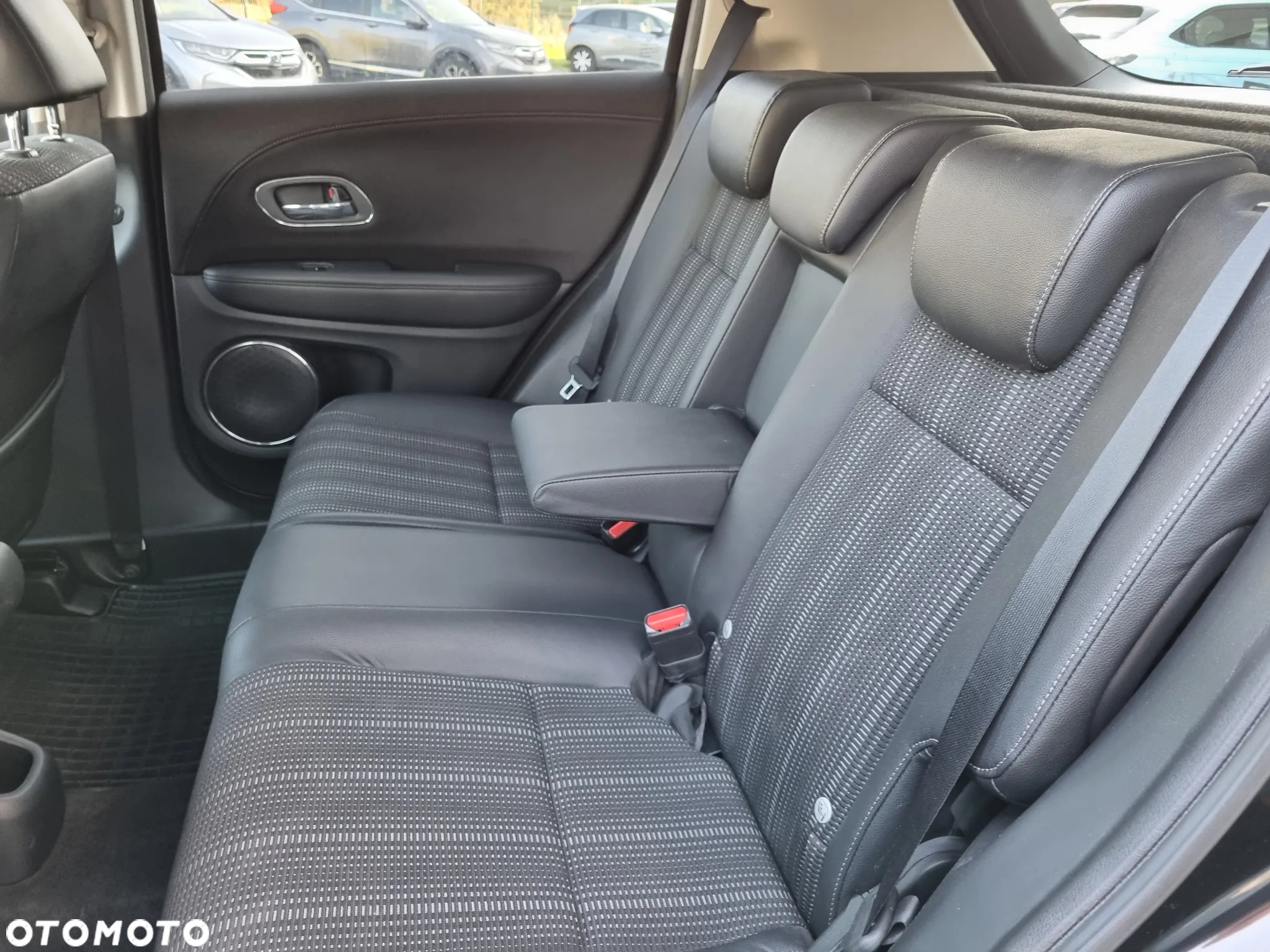 Honda HR-V 1.5 Executive (ADAS) CVT - 11