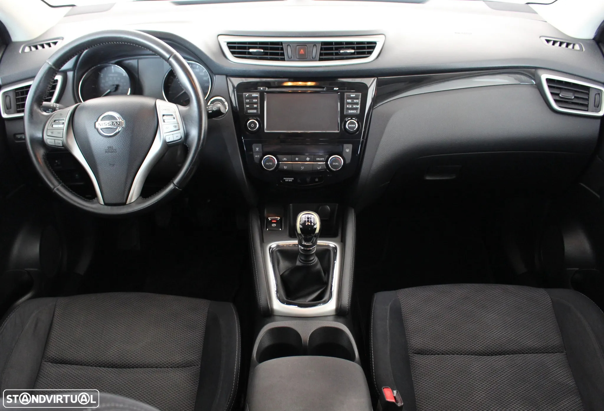 Nissan Qashqai 1.5 dCi N-Connecta - 11