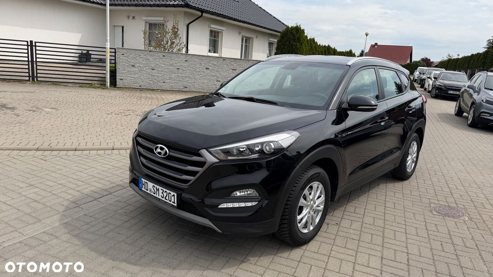 Hyundai Tucson 1.7 CRDI BlueDrive Style 2WD - 2
