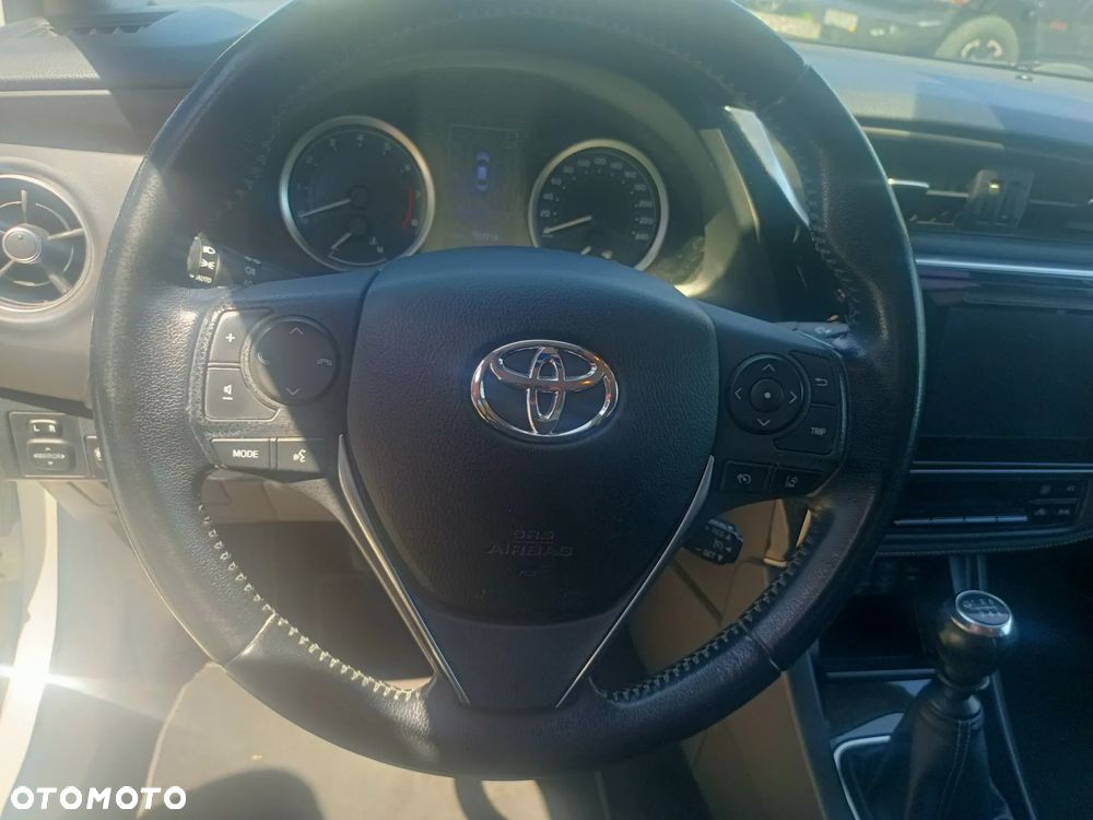 Toyota Corolla 1.6 Prestige - 15