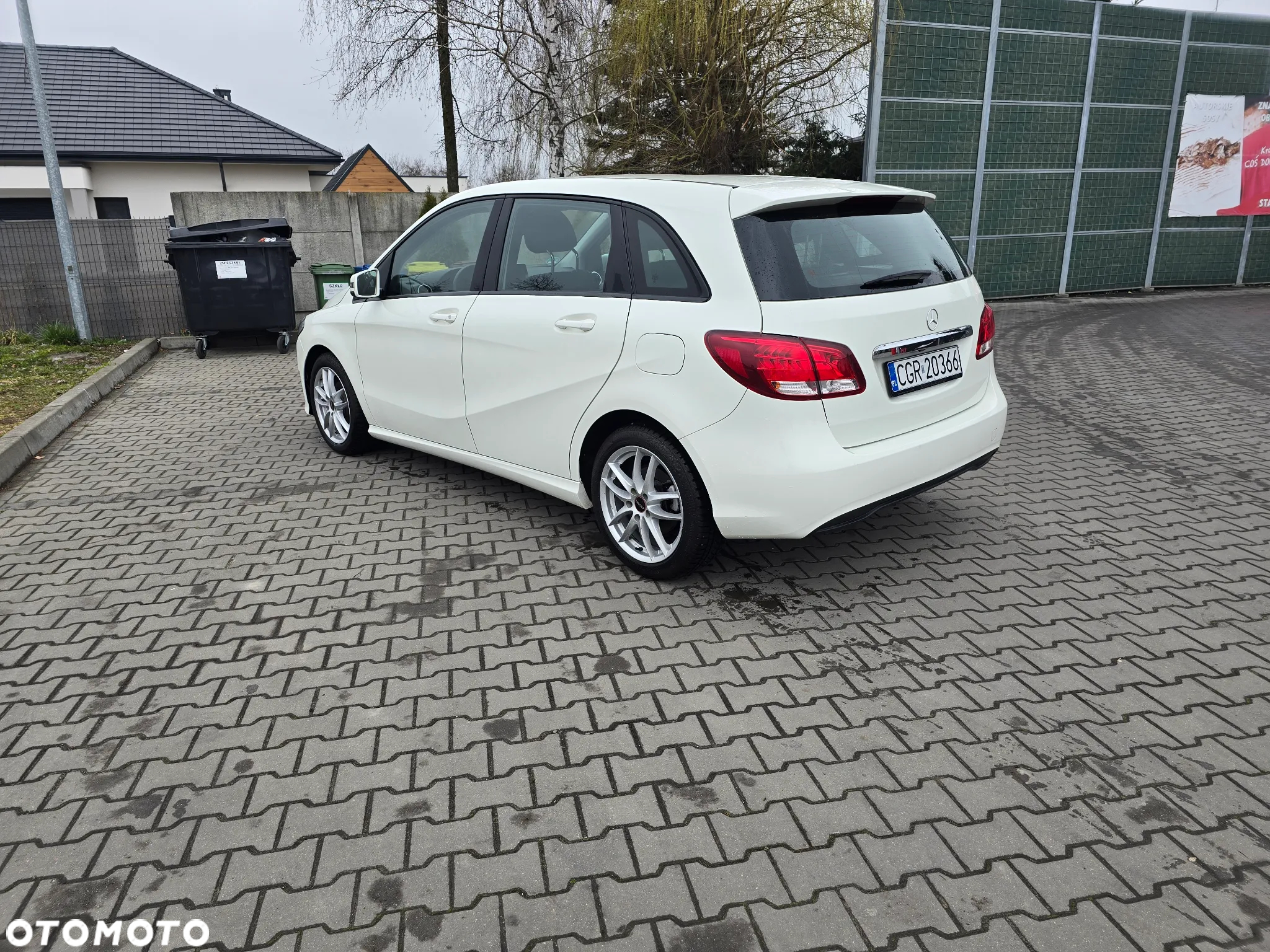 Mercedes-Benz Klasa B 180 - 14