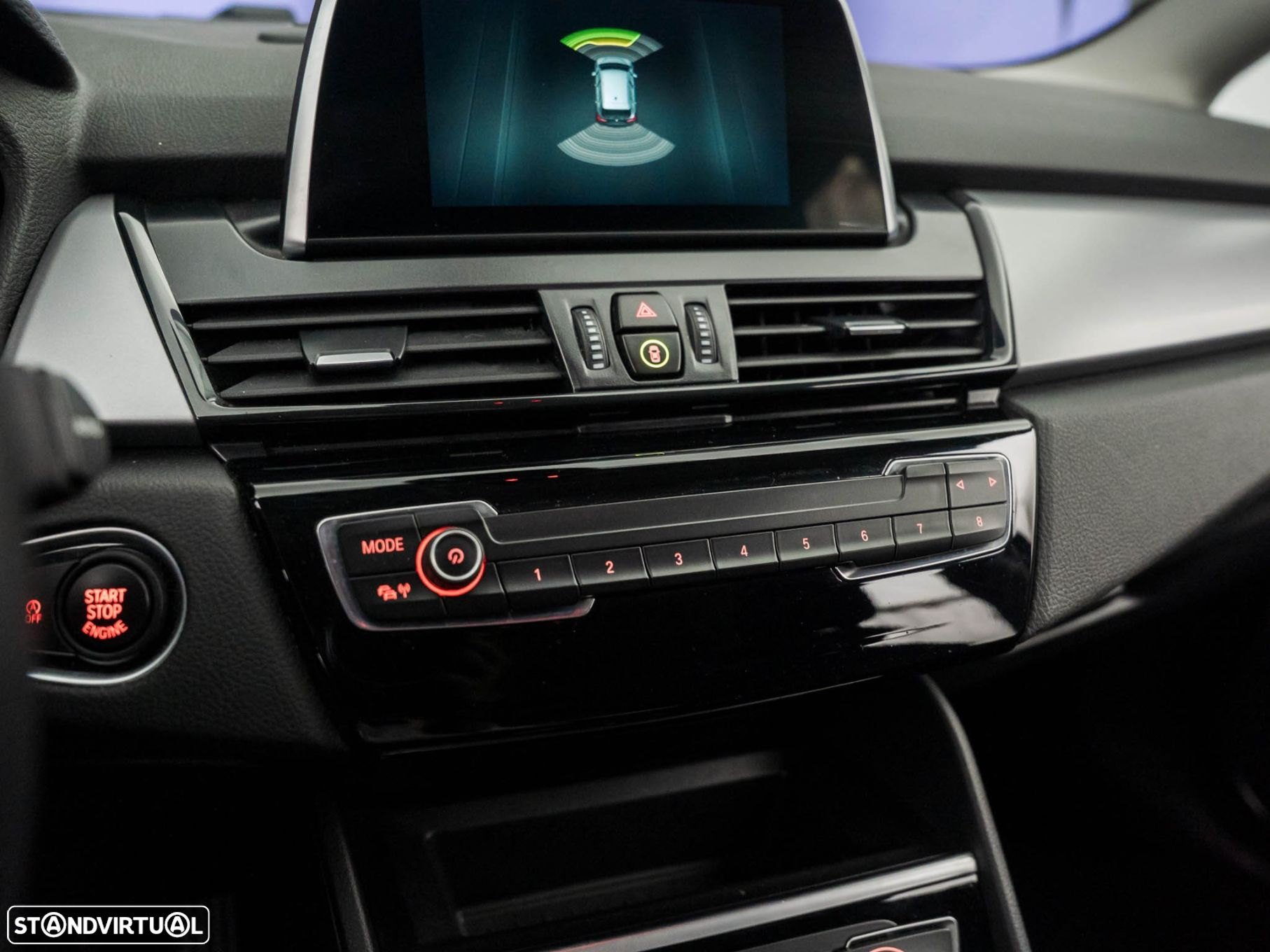 BMW 216 Gran Tourer d Auto - 26
