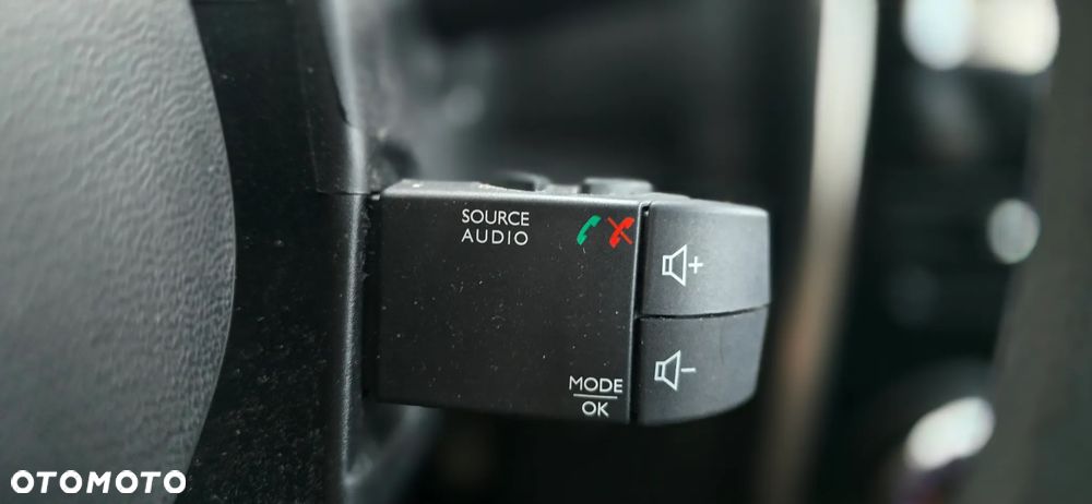 Renault Clio Energy TCe 90 Start & Stop Expression - 37