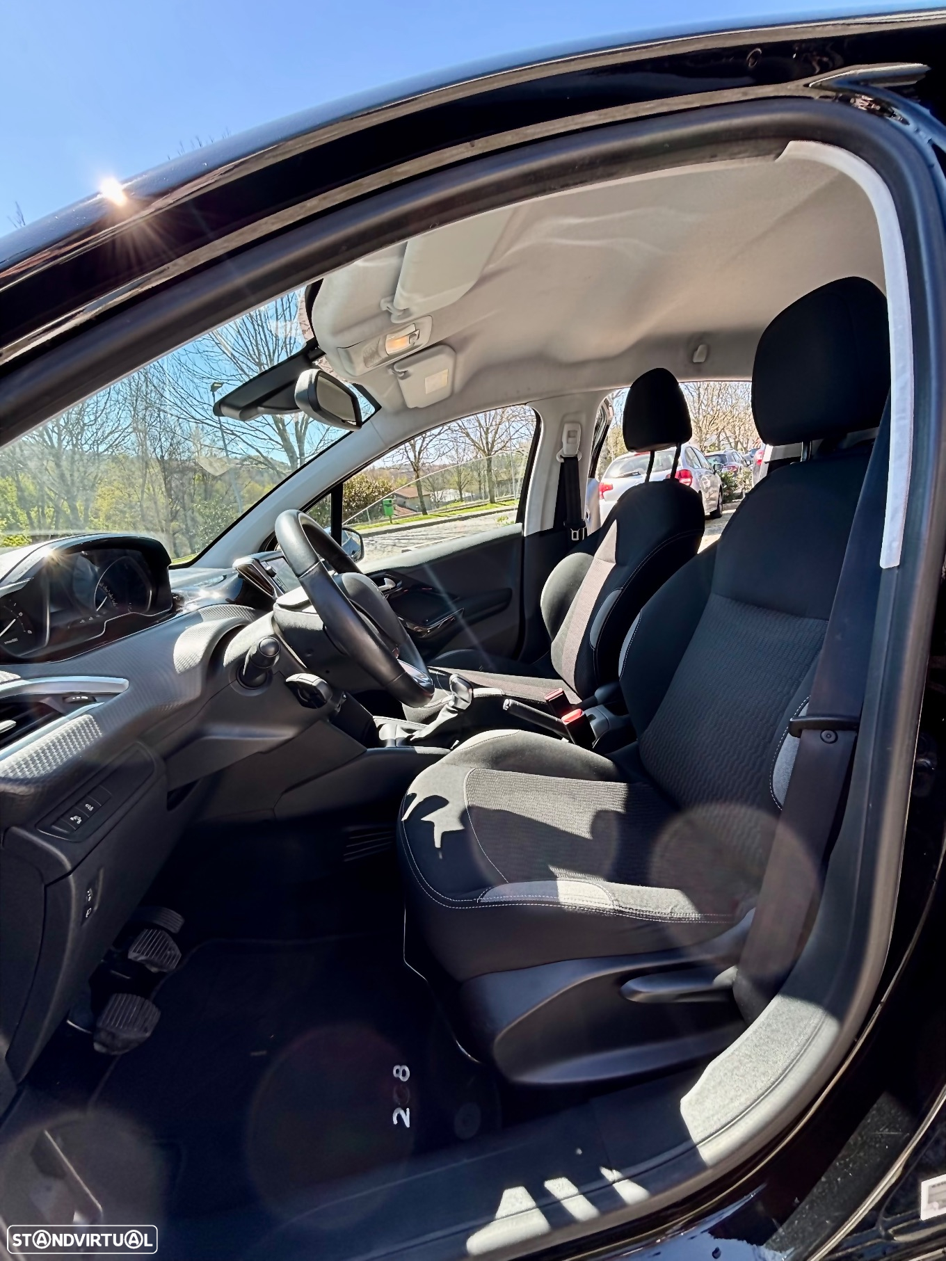 Peugeot 208 1.6 BlueHDi Style - 8