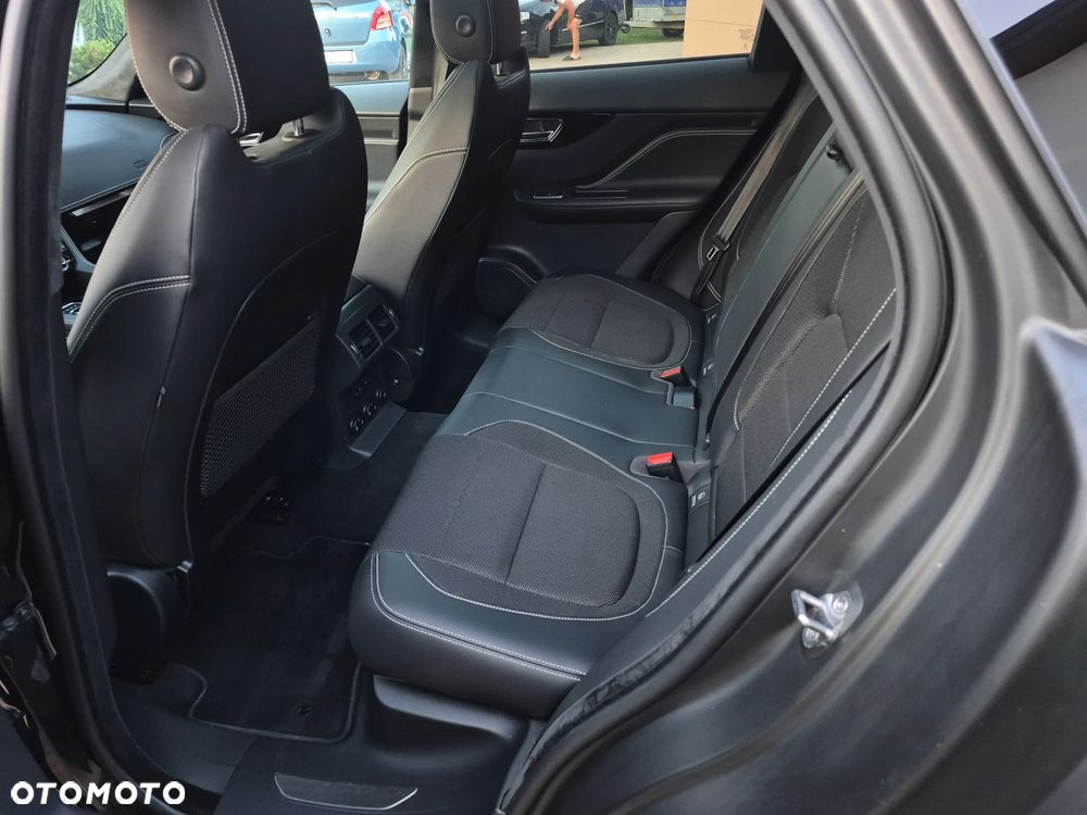 Jaguar F-Pace 30d AWD R-Sport - 14