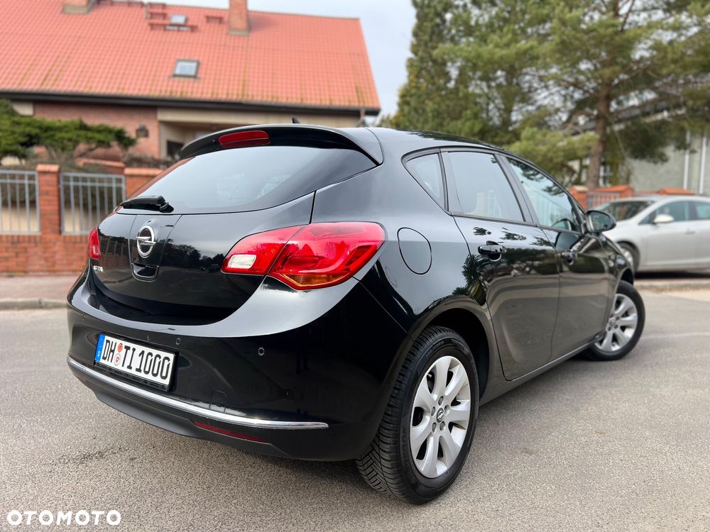 Opel Astra 1.4 T Enjoy EU6 - 4